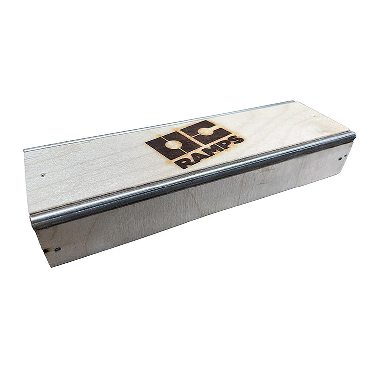 OC Ramps Fingerboard Grind Box