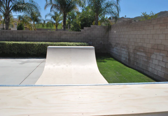 OC Ramps Half Pipe Ramp – 8' Wide - Image 3
