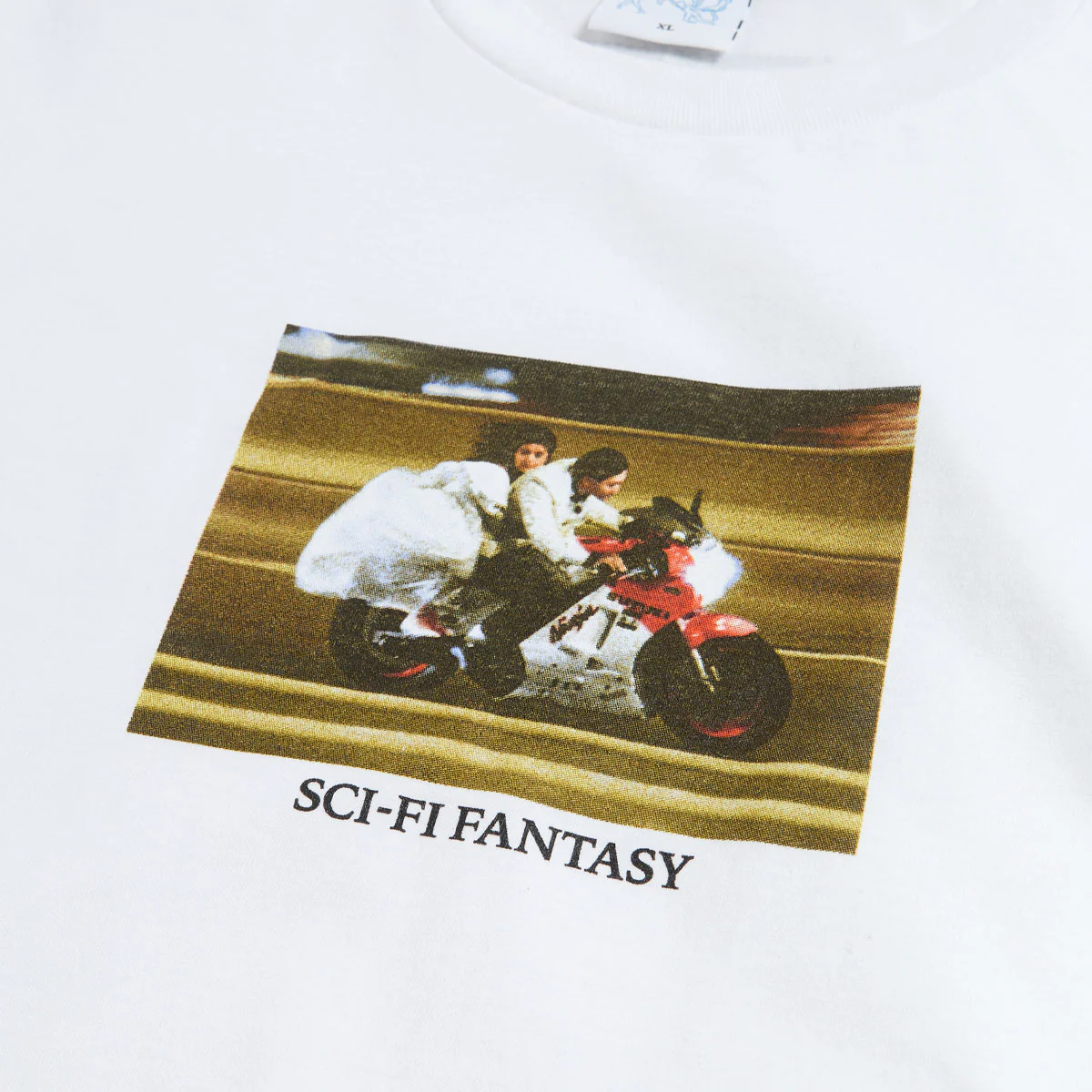 Sci-Fi Fantasy A Moment Of Romance T-Shirt - White - Image 3